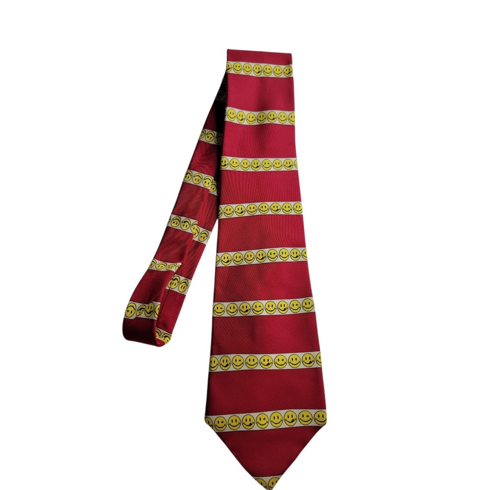Joe Boxer Smiley Faces Made in the USA 100% Silk Tie